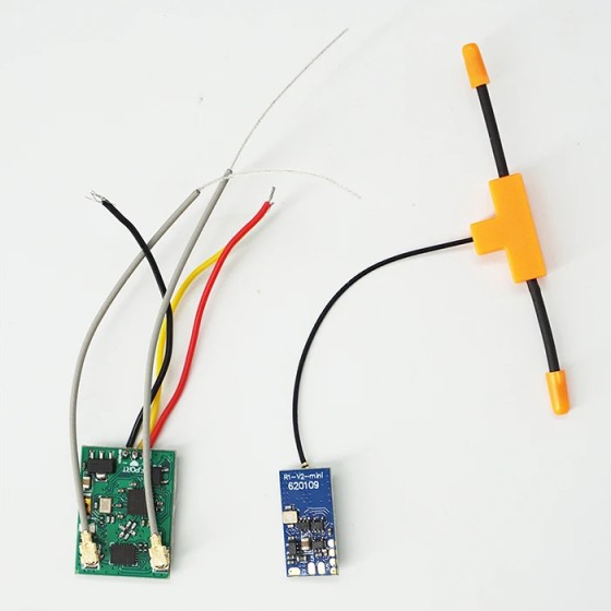 Wholesale Jumper R1 V2 Mini Compatible With FrSky D16 XM+ RXSR SBUS Jumper T-Lite T18 T16 T12 T8SG for Drone Accessories